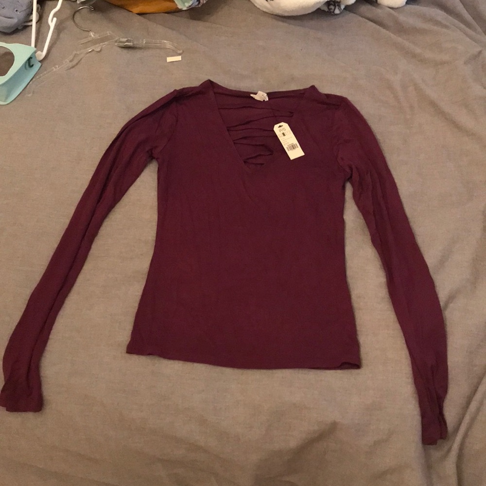 Mauvewine colored lace up top from garage
